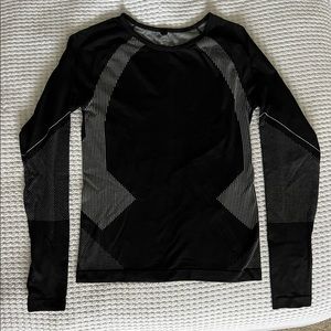 Long Sleeve Workout Top